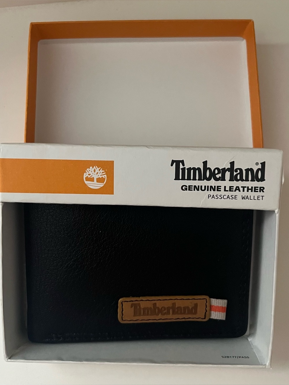 TIMBERLAND NWT MEN’S PASSCASE BLACK GENUINE LEATHER WALLET